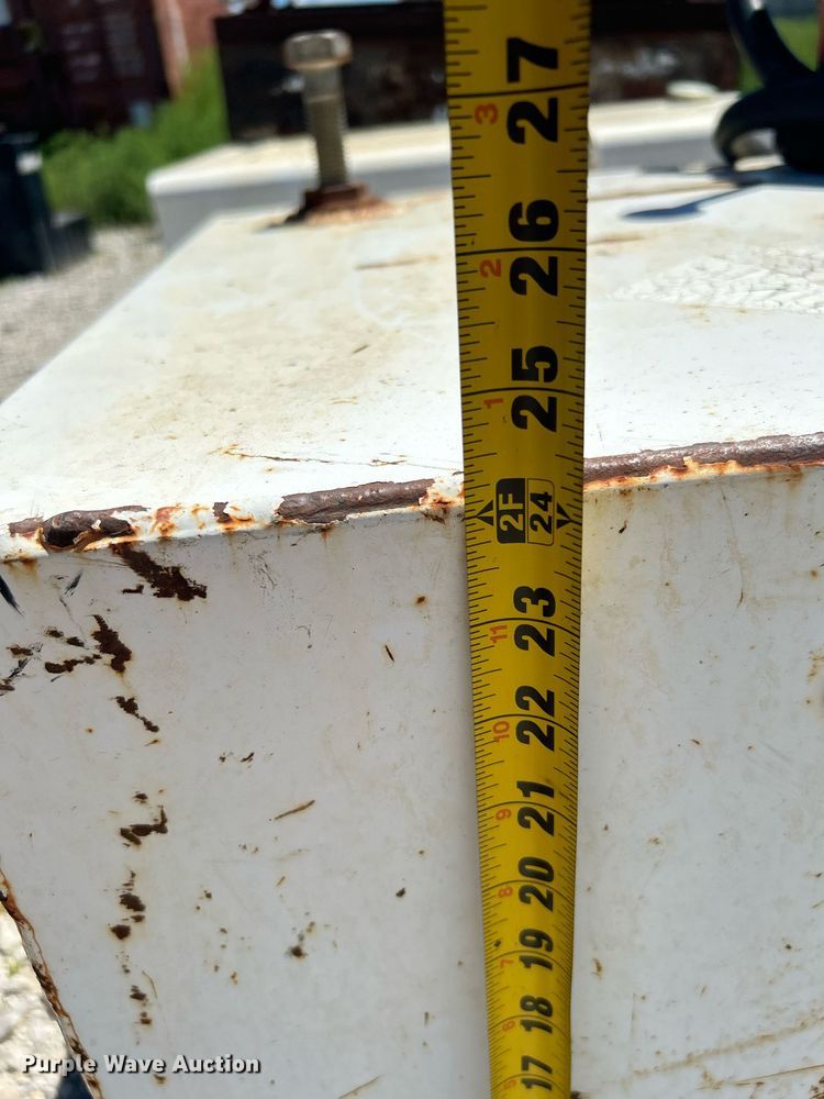 image for item DI7994 (3) auxiliary fuel tanks