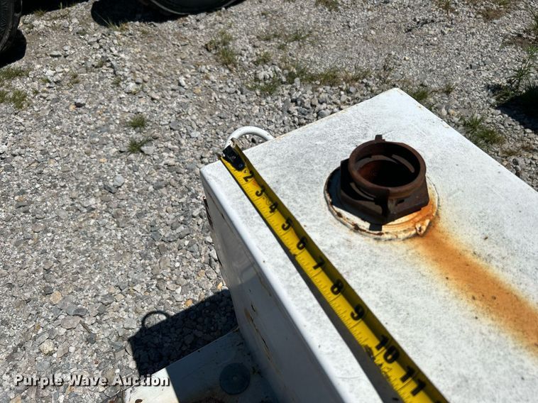 image for item DI7995 (3) L-shaped auxiliary fuel tanks