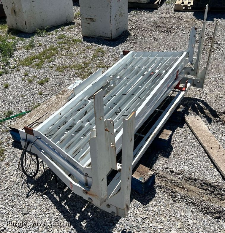 image for item DI7996 (4) headache racks