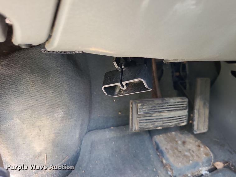 image for item DK1971 2005 Chrysler Town & County Touring  van