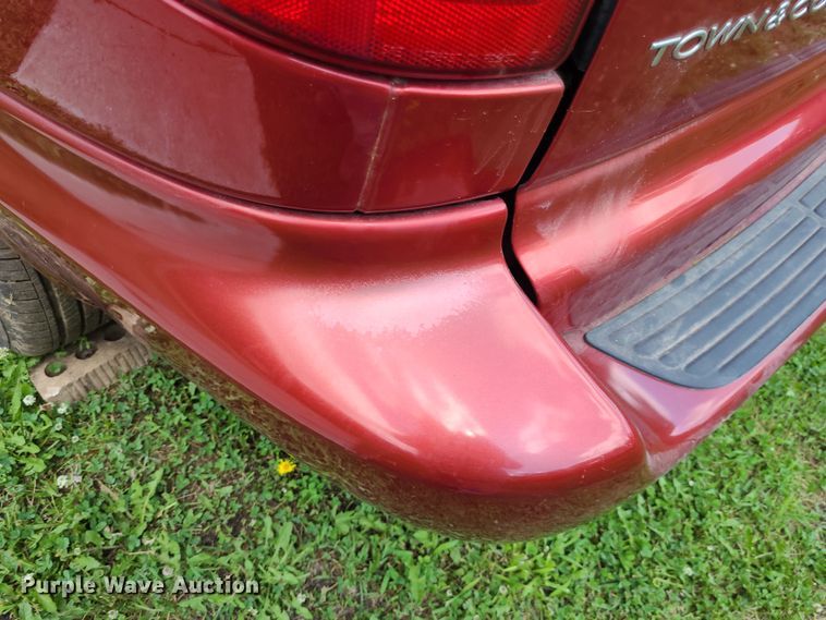 image for item DK1971 2005 Chrysler Town & County Touring  van