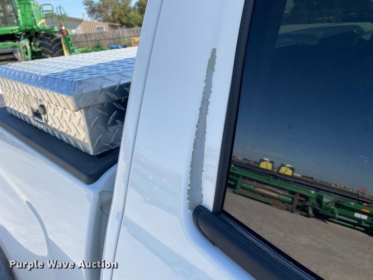 image for item DK2484 2016 Chevrolet Silverado 1500  Crew Cab pickup truck