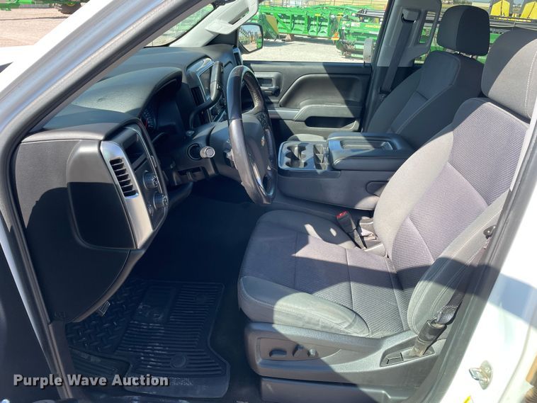 image for item DK2484 2016 Chevrolet Silverado 1500  Crew Cab pickup truck