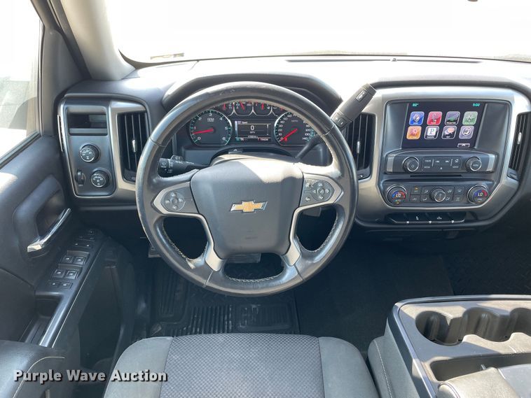 image for item DK2484 2016 Chevrolet Silverado 1500  Crew Cab pickup truck