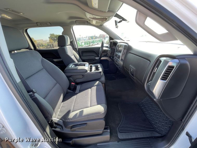 image for item DK2484 2016 Chevrolet Silverado 1500  Crew Cab pickup truck