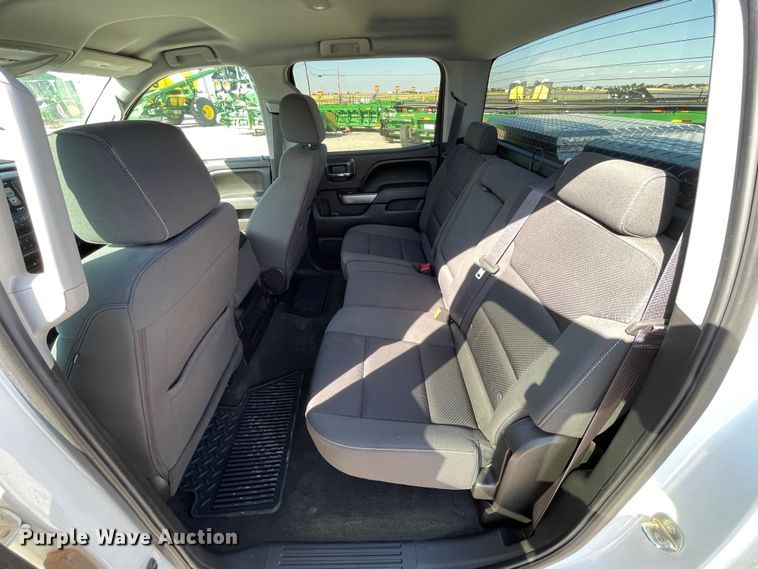 image for item DK2484 2016 Chevrolet Silverado 1500  Crew Cab pickup truck