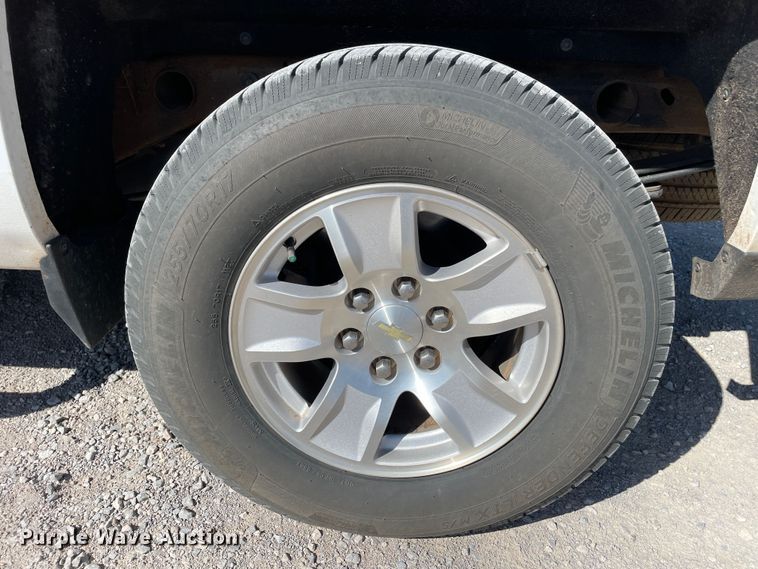 image for item DK2484 2016 Chevrolet Silverado 1500  Crew Cab pickup truck