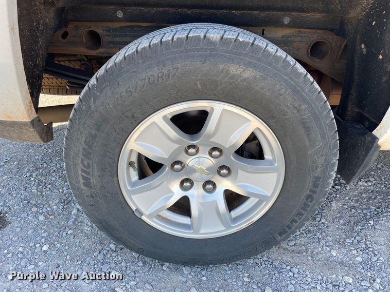 image for item DK2484 2016 Chevrolet Silverado 1500  Crew Cab pickup truck