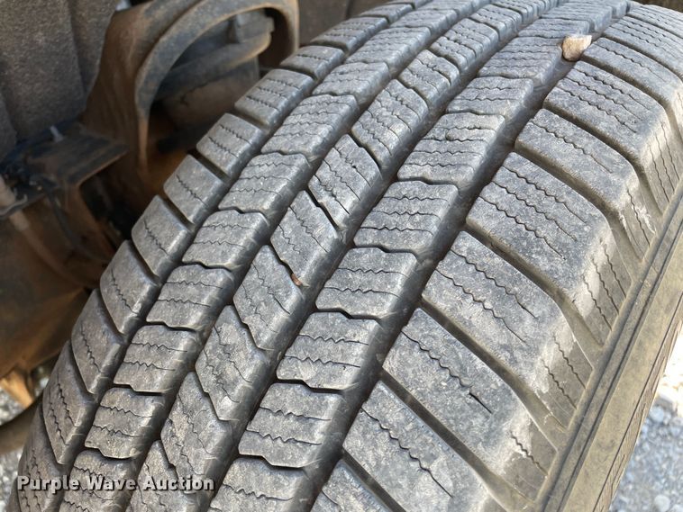 image for item DK2484 2016 Chevrolet Silverado 1500  Crew Cab pickup truck