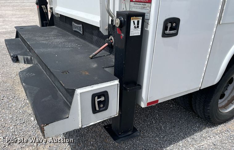 image for item DK2488 2017 Ford F550  SuperCab utility / service truck