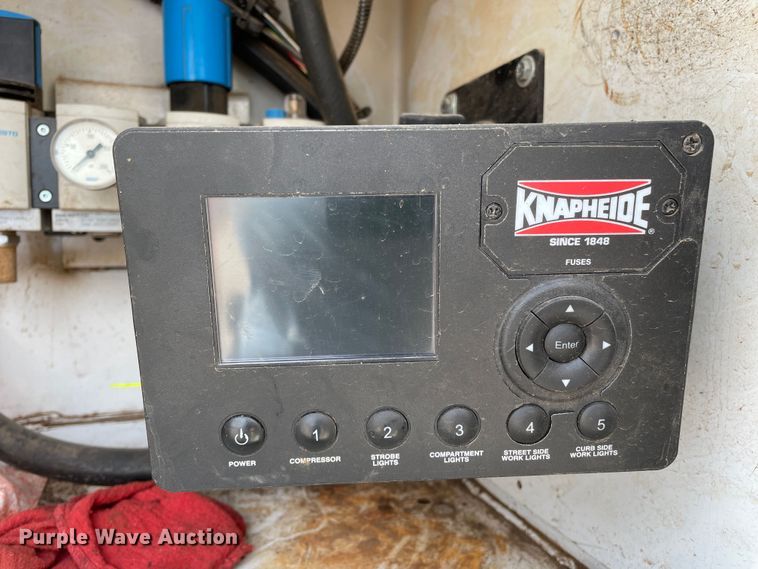 image for item DK2488 2017 Ford F550  SuperCab utility / service truck