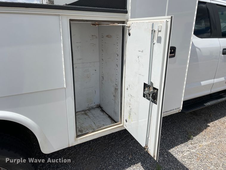 image for item DK2488 2017 Ford F550  SuperCab utility / service truck