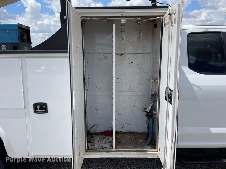 image for item DK2488 2017 Ford F550  SuperCab utility / service truck