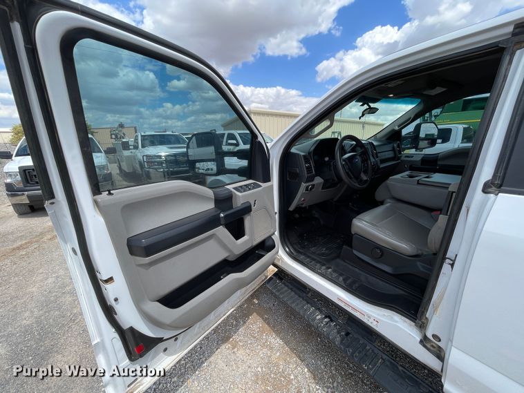 image for item DK2488 2017 Ford F550  SuperCab utility / service truck