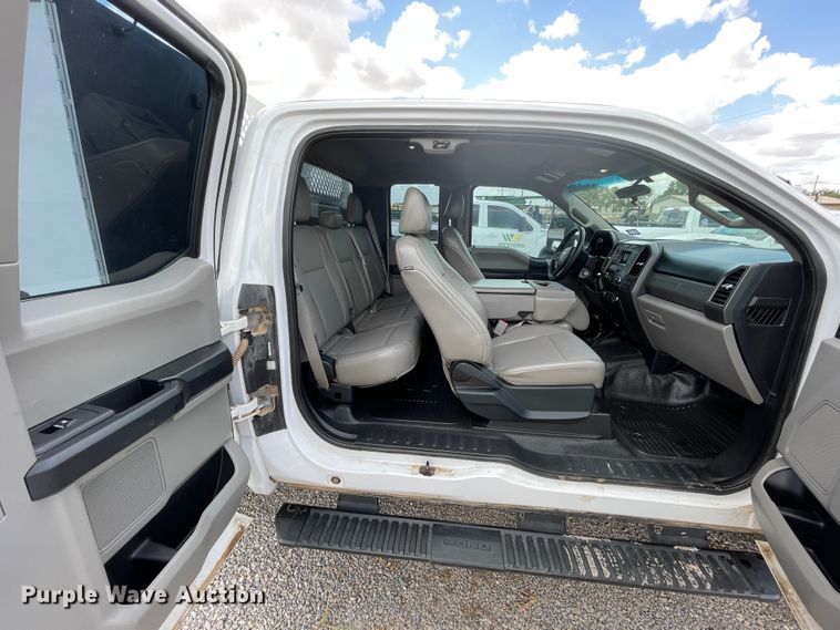 image for item DK2488 2017 Ford F550  SuperCab utility / service truck