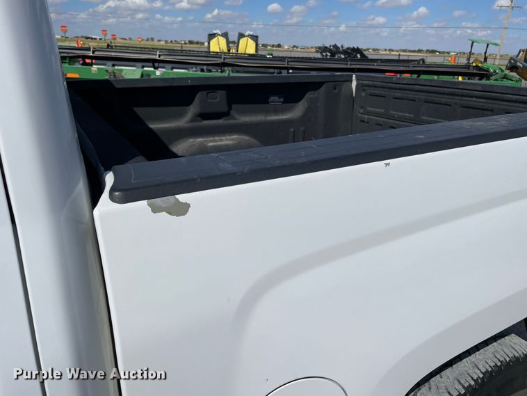 image for item DK2491 2015 Chevrolet Silverado 1500  Crew Cab pickup truck