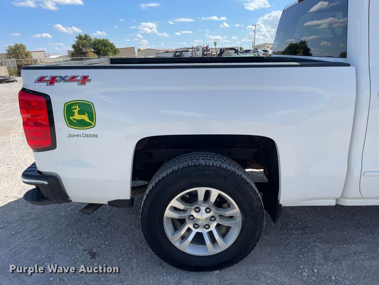 image for item DK2491 2015 Chevrolet Silverado 1500  Crew Cab pickup truck
