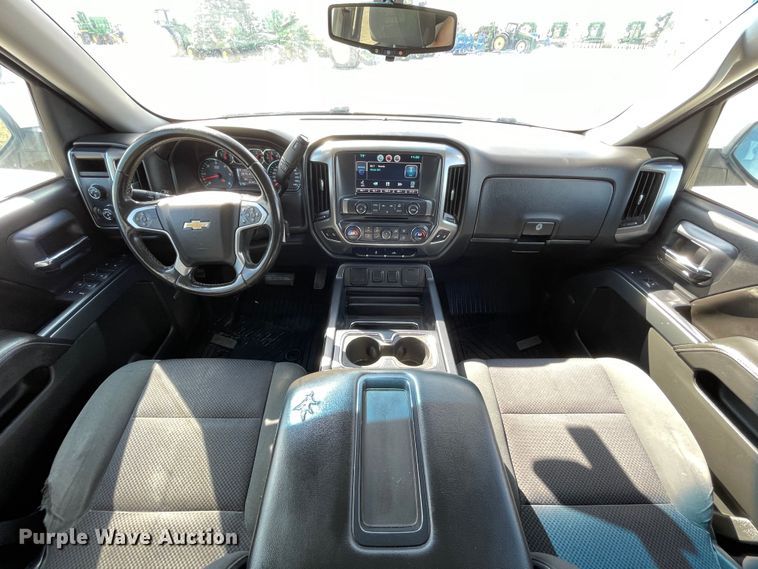 image for item DK2491 2015 Chevrolet Silverado 1500  Crew Cab pickup truck