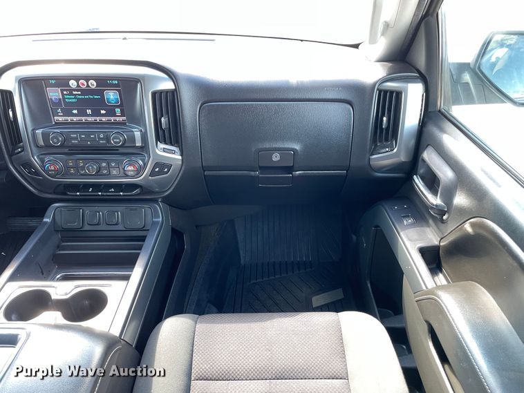 image for item DK2491 2015 Chevrolet Silverado 1500  Crew Cab pickup truck