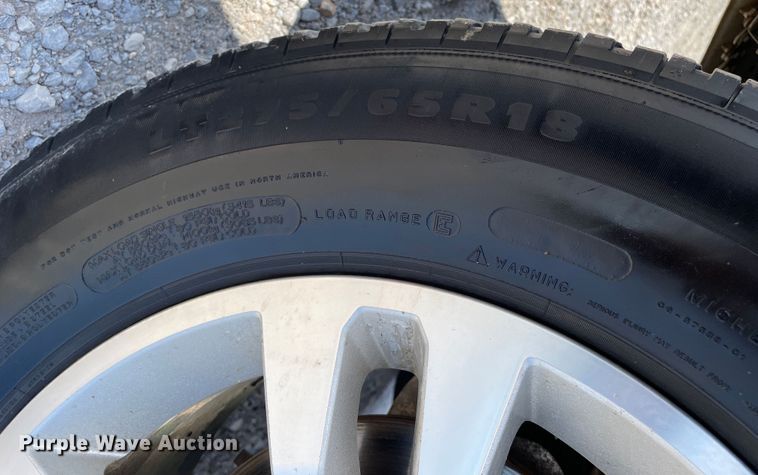 image for item DK2491 2015 Chevrolet Silverado 1500  Crew Cab pickup truck