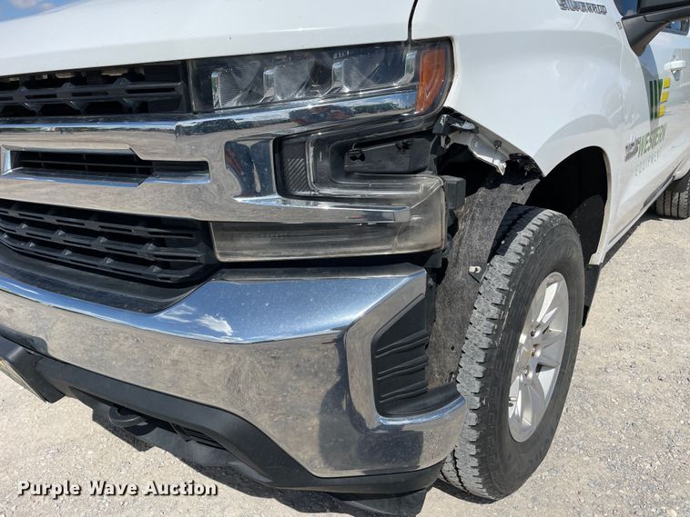 image for item DK2492 2020 Chevrolet Silverado 1500  Crew Cab pickup truck