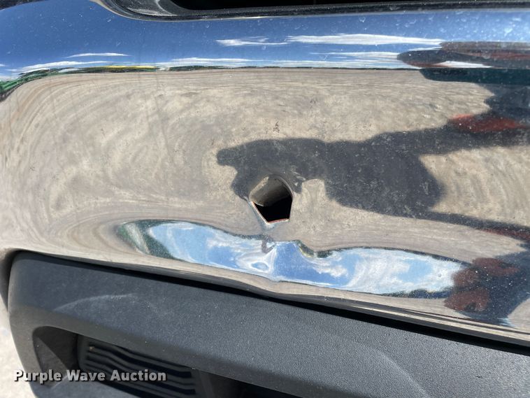 image for item DK2492 2020 Chevrolet Silverado 1500  Crew Cab pickup truck