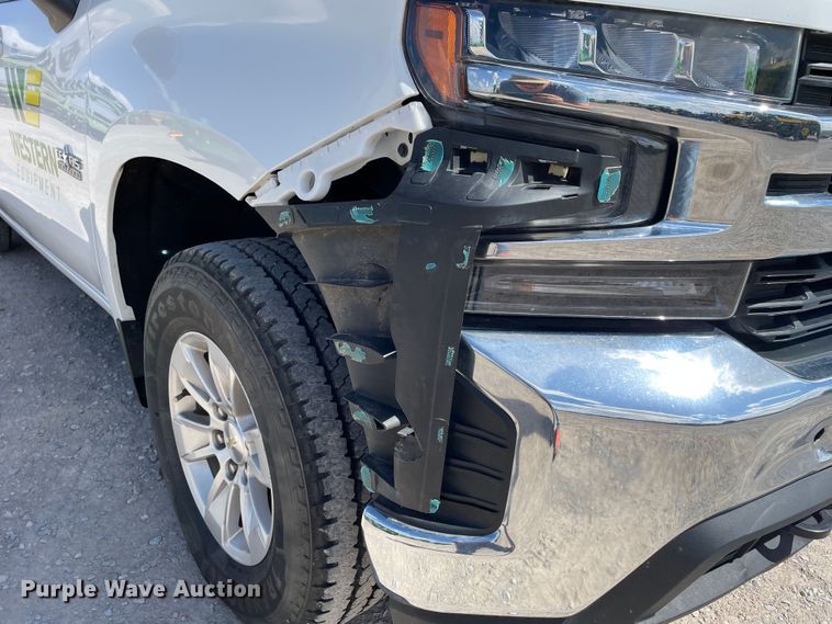 image for item DK2492 2020 Chevrolet Silverado 1500  Crew Cab pickup truck