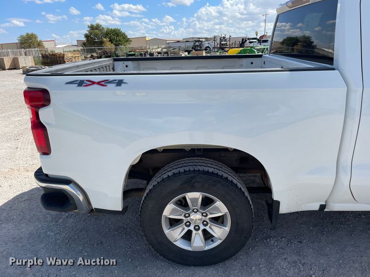 image for item DK2492 2020 Chevrolet Silverado 1500  Crew Cab pickup truck