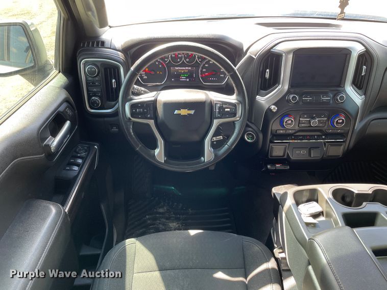 image for item DK2492 2020 Chevrolet Silverado 1500  Crew Cab pickup truck