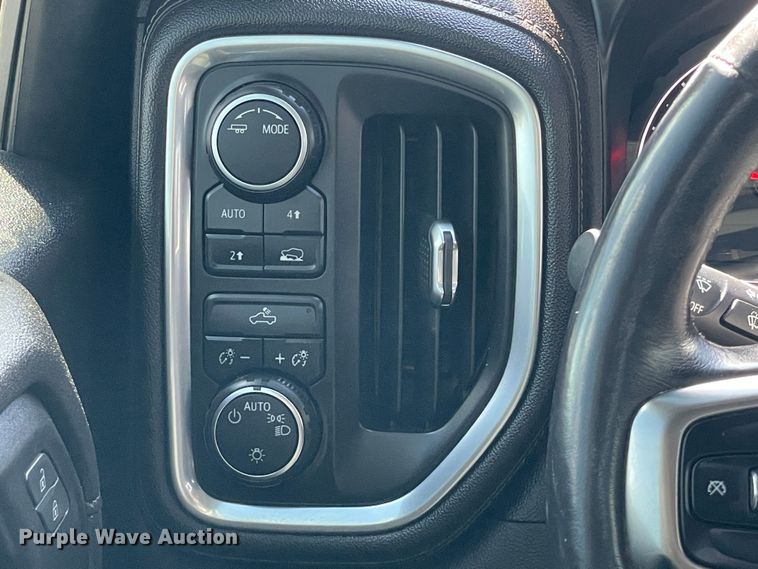 image for item DK2492 2020 Chevrolet Silverado 1500  Crew Cab pickup truck