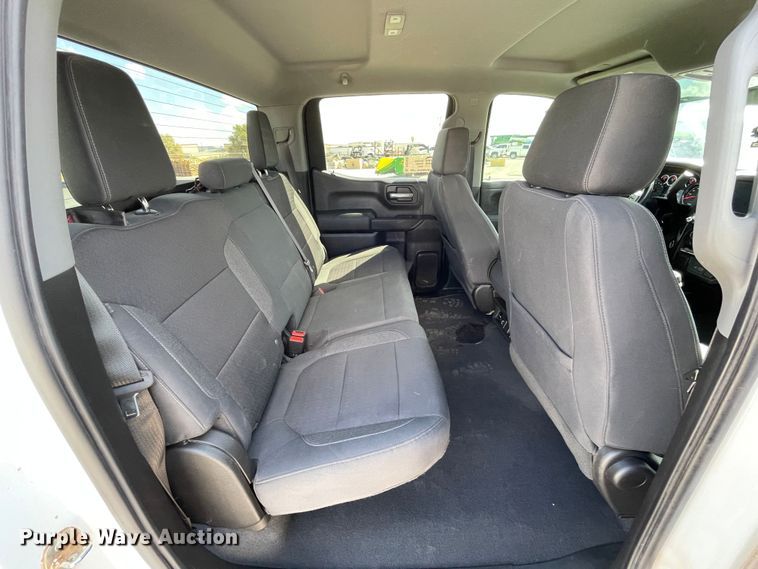 image for item DK2492 2020 Chevrolet Silverado 1500  Crew Cab pickup truck