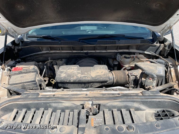 image for item DK2492 2020 Chevrolet Silverado 1500  Crew Cab pickup truck