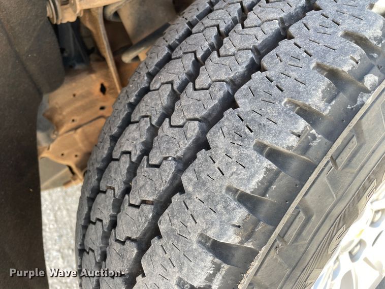 image for item DK2492 2020 Chevrolet Silverado 1500  Crew Cab pickup truck