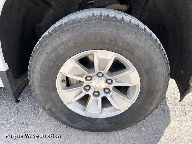 image for item DK2492 2020 Chevrolet Silverado 1500  Crew Cab pickup truck