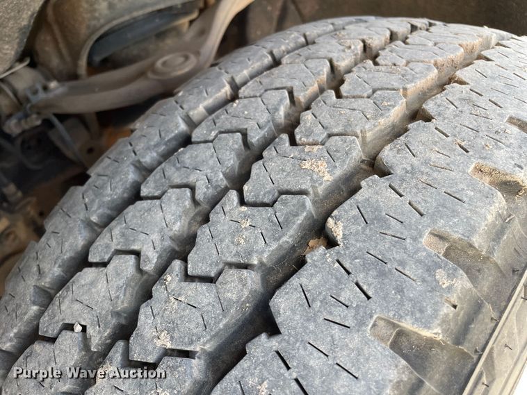 image for item DK2492 2020 Chevrolet Silverado 1500  Crew Cab pickup truck