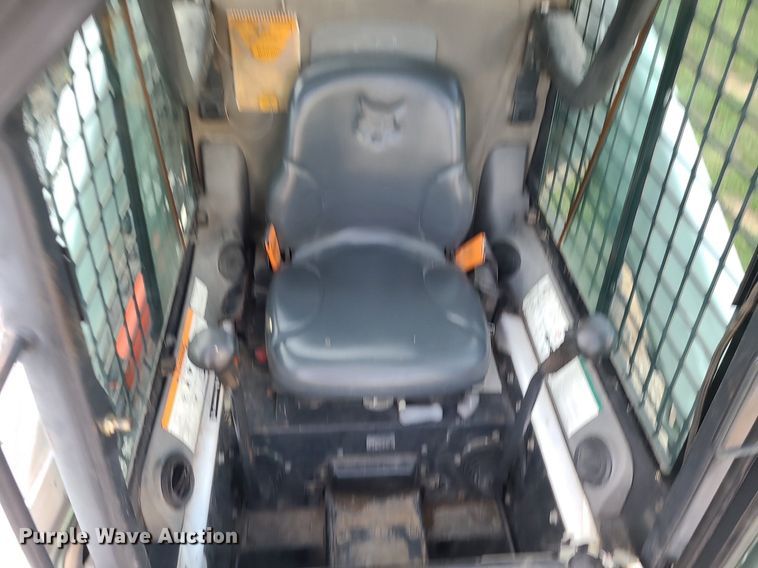 image for item DK4007 2007 Bobcat S185  skid steer loader