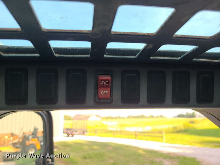 image for item DK4007 2007 Bobcat S185  skid steer loader