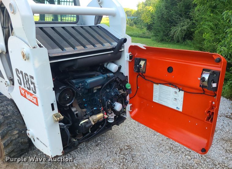 image for item DK4007 2007 Bobcat S185  skid steer loader