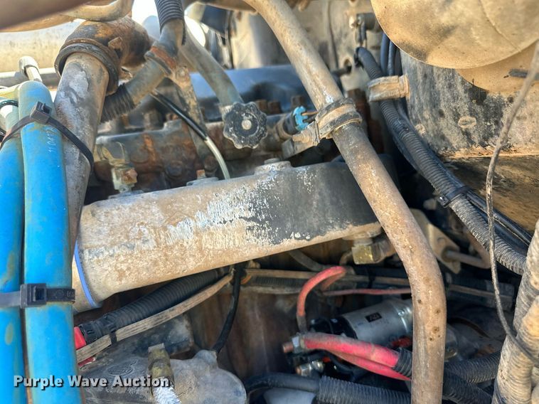 image for item DM2601 1998 Mack RD6  hot oil truck