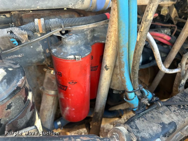 image for item DM2601 1998 Mack RD6  hot oil truck