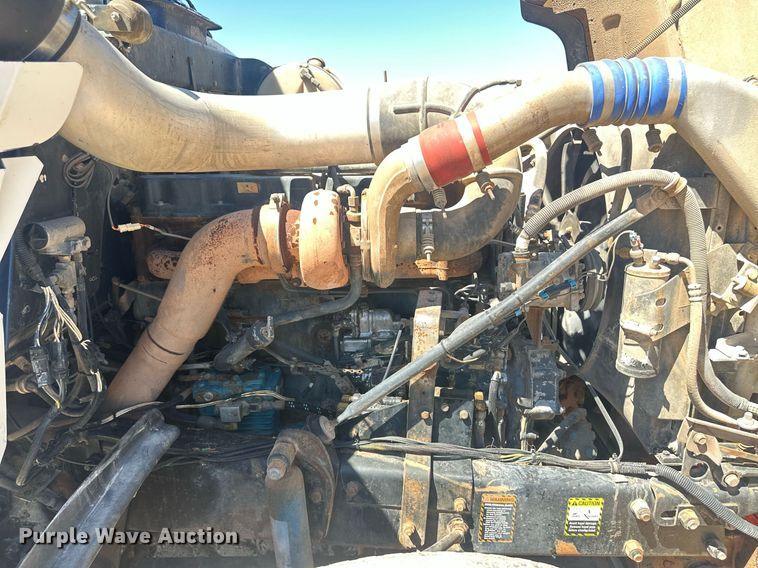 image for item DM2601 1998 Mack RD6  hot oil truck