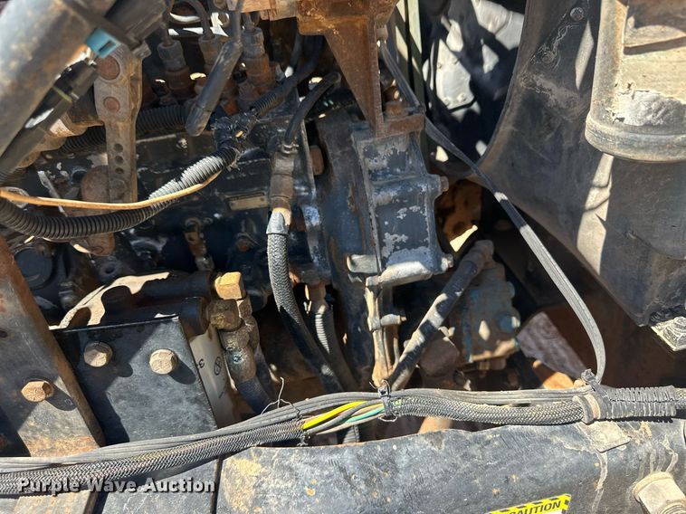 image for item DM2601 1998 Mack RD6  hot oil truck