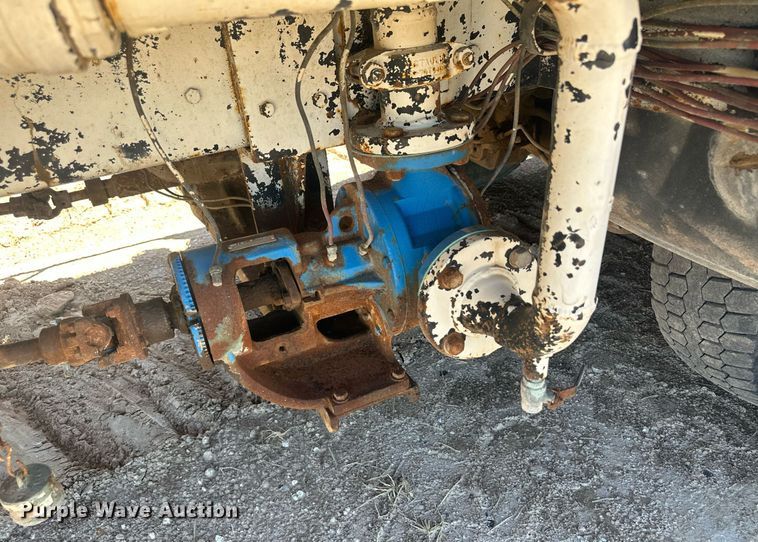 image for item DM2601 1998 Mack RD6  hot oil truck