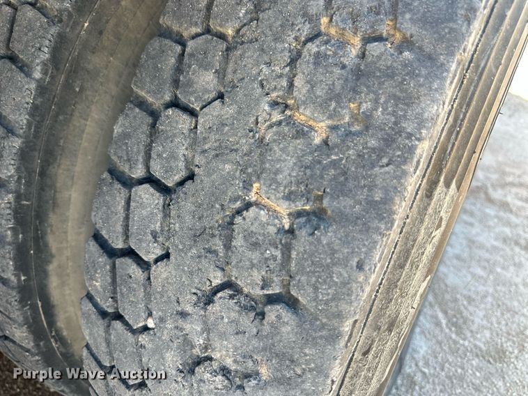 image for item DM2601 1998 Mack RD6  hot oil truck