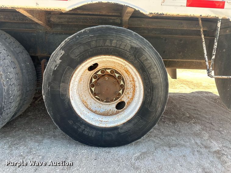 image for item DM2601 1998 Mack RD6  hot oil truck