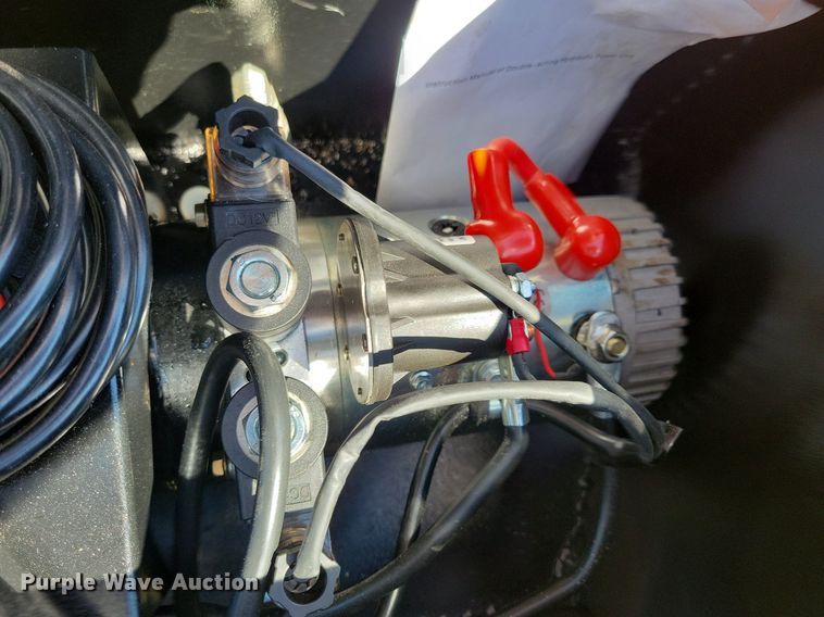 image for item DN4057 2022 Big Tex 90SR  dump trailer