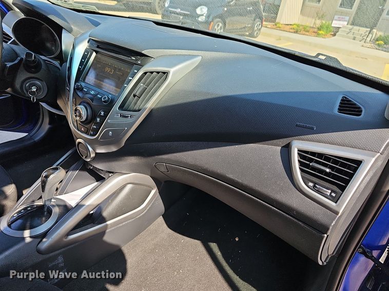 image for item DN8602 2014 Hyundai Veloster