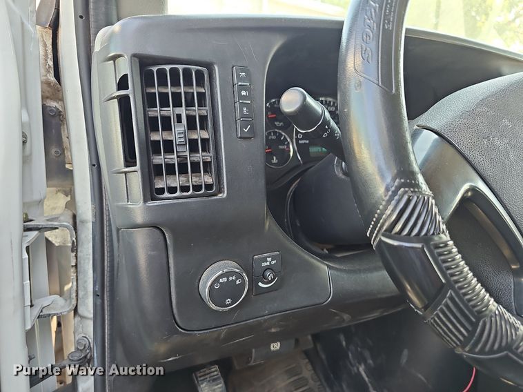 image for item DN8658 2012  Chevrolet Express 2500  van