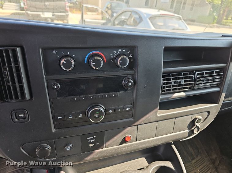 image for item DN8658 2012  Chevrolet Express 2500  van