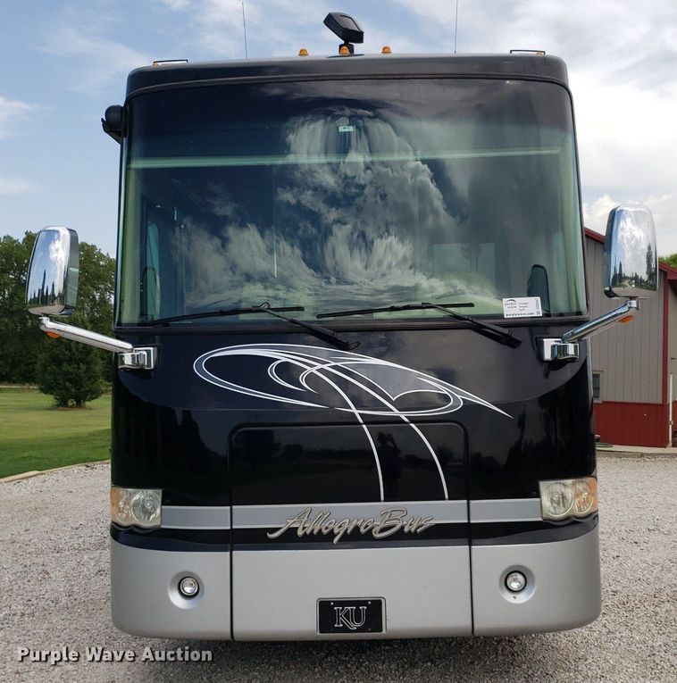 image for item DO2947 2009 Tiffin Motor Homes Allegro Bus  RV